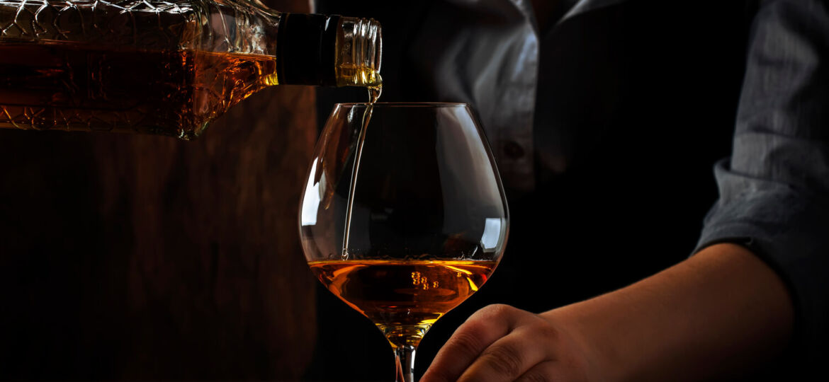 the-bartender-pours-the-cognac-2021-08-27-09-38-02-utc (1) (1)